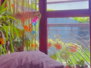 1munique's Live Sex Cam Show