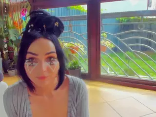 1munique's Live Sex Cam Show