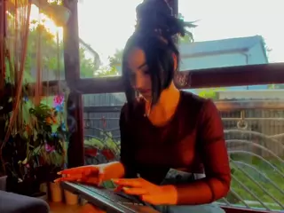1munique's Live Sex Cam Show