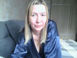 desirechristy's CamSoda show and profile