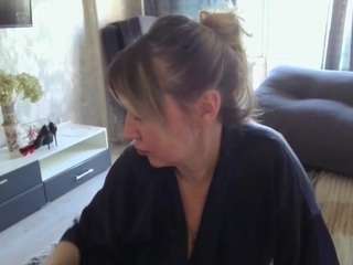 DesireChristy live cam preview