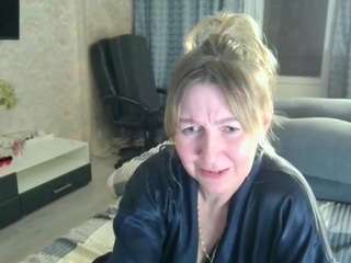 DesireChristy live cam preview