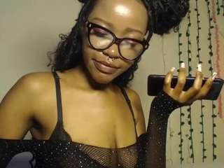 parismariah Live Webcam on CamSoda