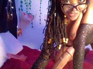 parismariah Live Webcam on CamSoda