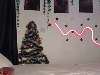 Live webcam model parismariah on Soda Cams