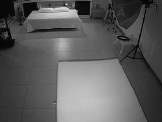 voyeurcam-jb-photo-studio Full nudity live webcam