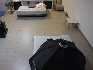 voyeurcam-jb-photo-studio live cam profile