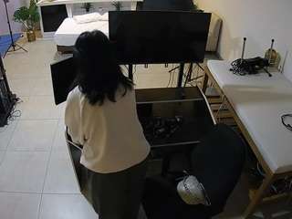 le modèle voyeurcam-jb-photo-studio est en webcam porno dans un show sur le site camsoda, il possède les tags suivants: average,blowjob,flash,flashing,full nudity,hidden cam,pov,sexwebcam,voyeur,hd