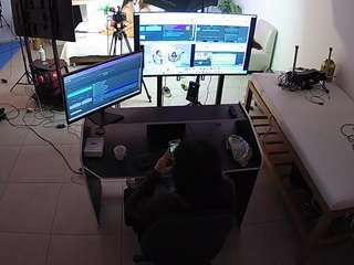 Questo modello è in diretta ora. voyeurcam-jb-photo-studio