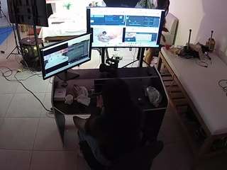 هذا النموذج مباشر الآن. voyeurcam-jb-photo-studio