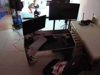 该模特正在直播。 voyeurcam-jb-photo-studio