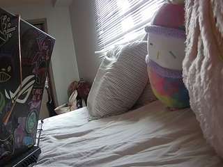 voyeurcam-sexy-little-ana-02