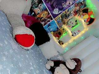 cute-estefany Live Webcam on {site_name}