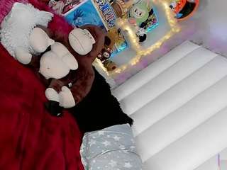 cute-estefany webcam