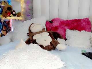 cute-estefany webcam