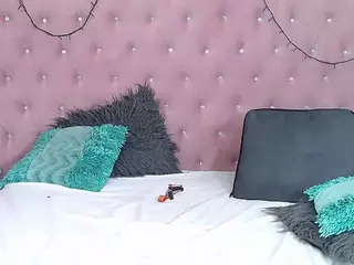 CharlotteWill's Live Sex Cam Show