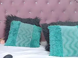 CharlotteWill's Live Sex Cam Show