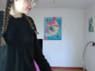 Ce modèle est en direct maintenant. dearlilith