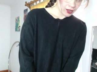Model ini sedang live sekarang. dearlilith