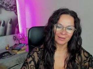 glamhelen webcam