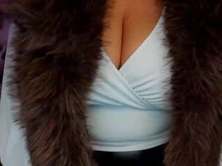 glamhelen webcam