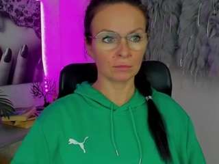 glamhelen chat room
