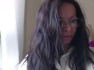 glamhelen webcam