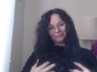 glamhelen Live Webcam on CamSoda