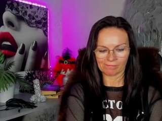 glamhelen live cam profile