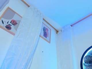 Live webcam model melissa-stonee on Soda Cams