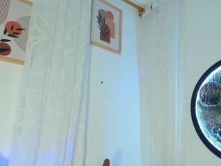 Live webcam model melissa-stonee on Soda Cams