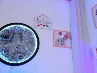 Live webcam model melissa-stonee on Soda Cams