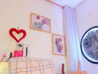 melissa-stonee Live Webcam on CamSoda