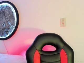 melissa-stonee Live Webcam on CamSoda