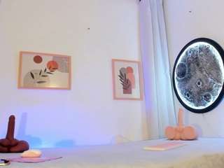 melissa-stonee Live Webcam on CamSoda