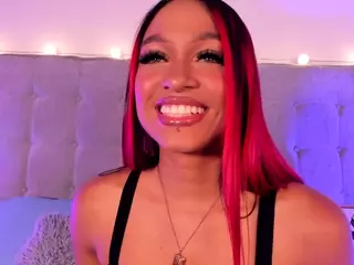 Melissa-Stonee's Live Sex Cam Show