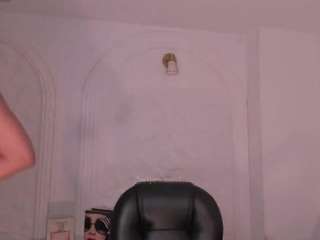 allyjensen's CamSoda show and profile