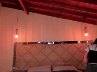 allyjensen, female webcam model,  years old, on live webcam