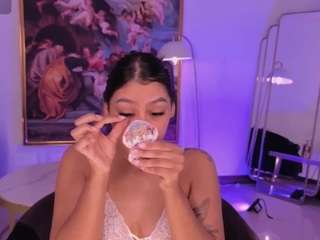 allyjensen Live Webcam on CamSoda