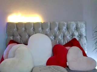 angel34gnatural's live room