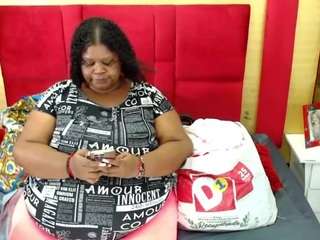 exoticbigmandx from CamSoda is Freechat