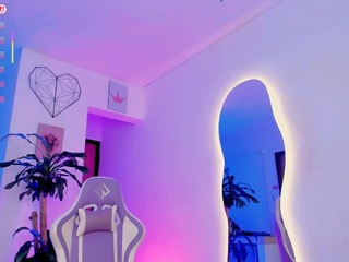 Honey-flawless's cam show statistics and live stream