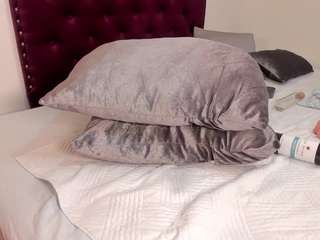 khloecutee Live Webcam on CamSoda