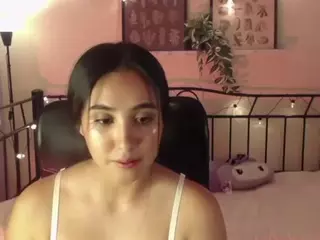 Lailaat's Live Sex Cam Show