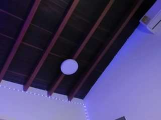 Live webcam model sofievanss on Soda Cams