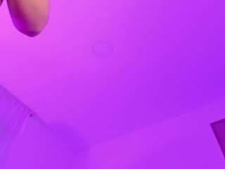 Sofievanss live cam preview