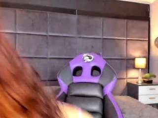 cherryy-bomb Live Webcam on CamSoda