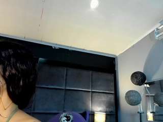 cherryy-bomb's CamSoda show and profile