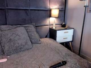 cherryy-bomb live cam profile