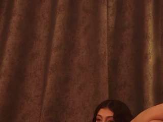 cherryy-bomb live webcam show